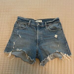 Abercrombie & Fitch The 4” Mom Short High Rise